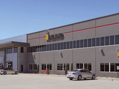 Kenworth semi dealership & service building