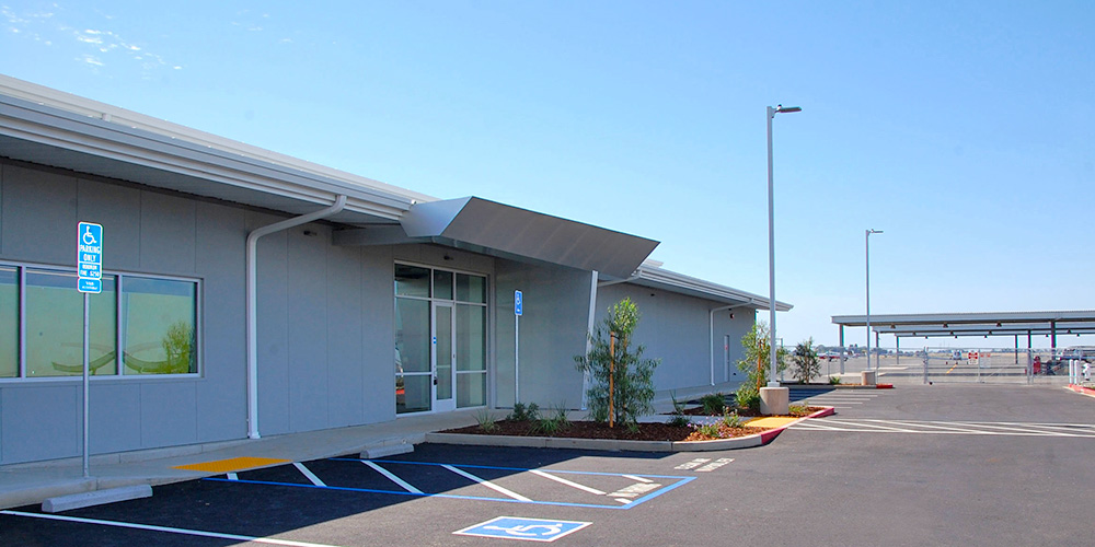 Single Slope Hangar Metal Building with Lean-To