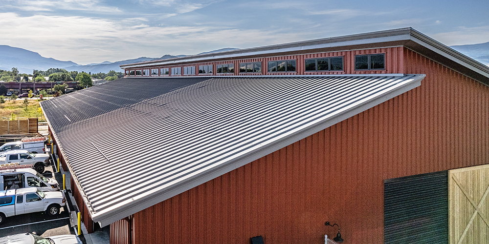 Metal building warehouse with clerestory