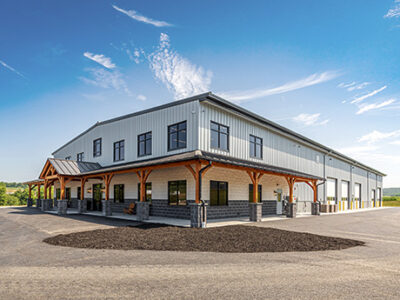 Commercial truck shop