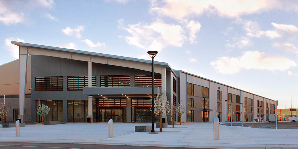 Metal building athletic complex