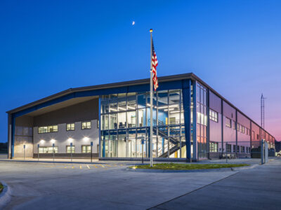 Manufacturing metal building