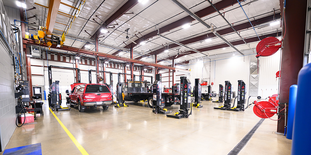 Steel building auto dealership